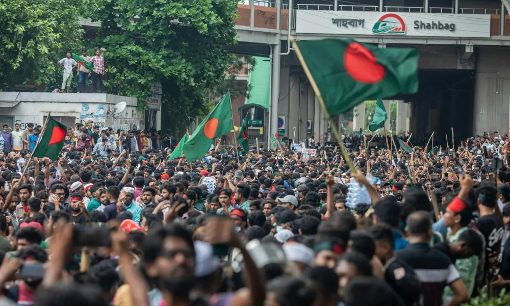 Violent Protests Erupt in Bangladesh After Death of Pro-Democracy Leader