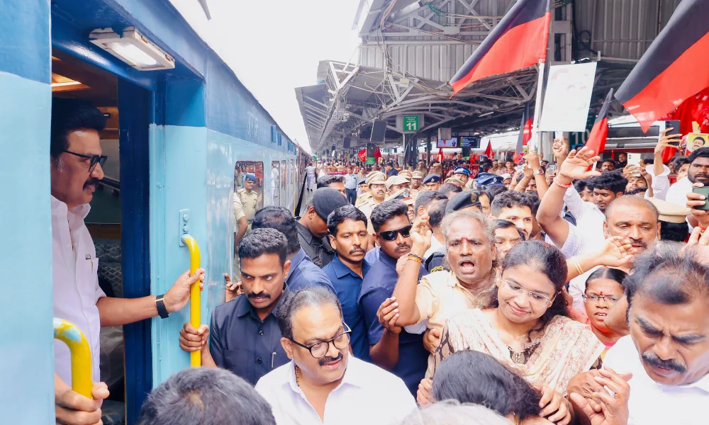 Train Fare Hike in India: M.K. Stalin Opposes Railway Price Increase