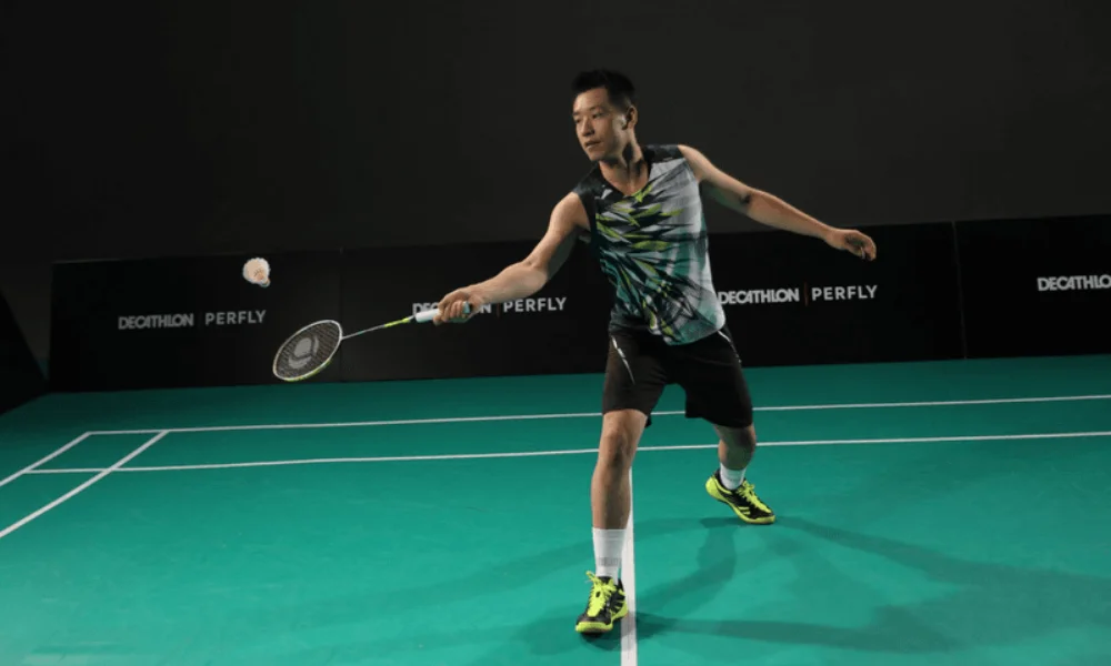 Dominating the Net Game in Badminton: Expert Forecourt Tactics for Misdirection, Command, and Fast Finishes