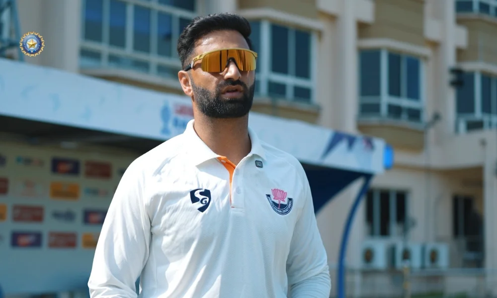 Auqib Nabi Shines with Match-Winning Heroics in Domestic Cricket