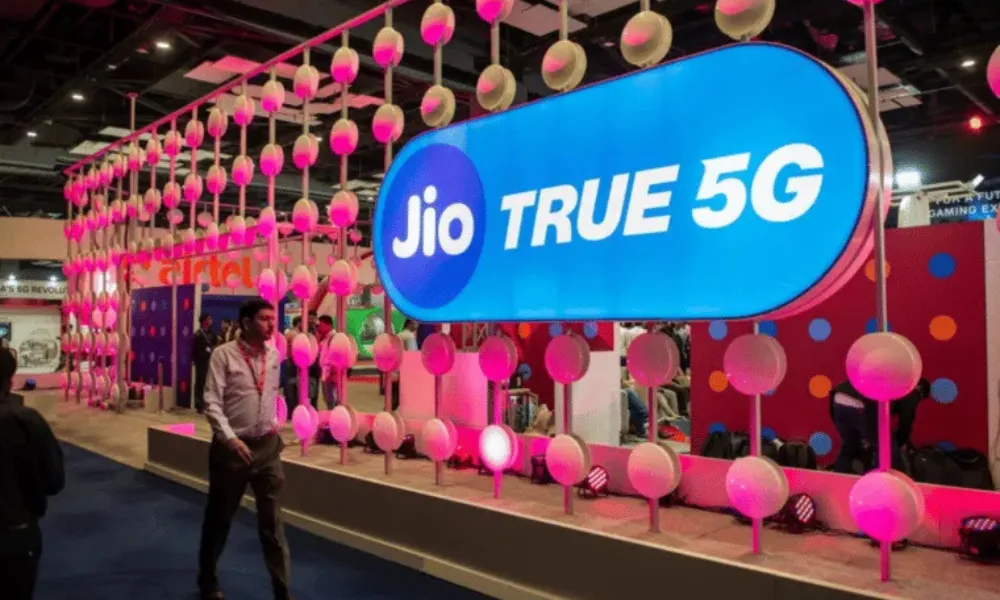 JioBharat phones safety features IMC 2025