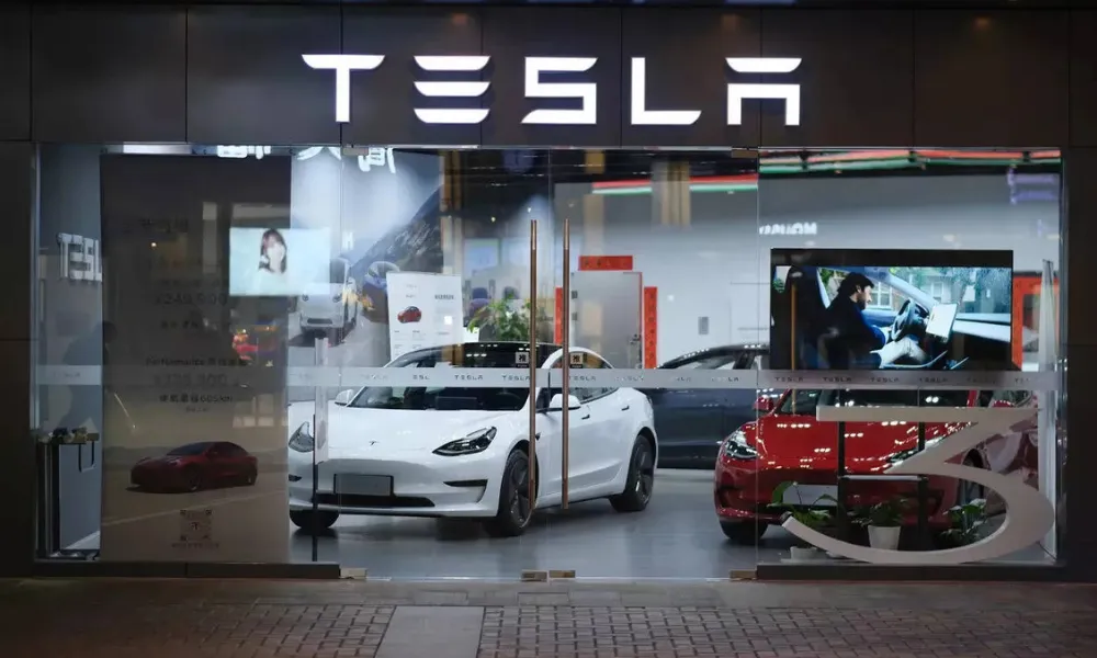 Tesla Introduces a Cheaper Model 3 in Europe