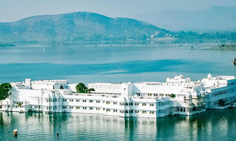 top 10 places to visit in india in 2025