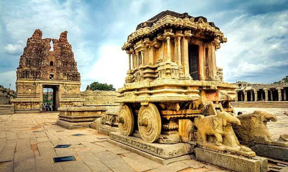Walking Through History: Best Heritage Walks in Famous Cities