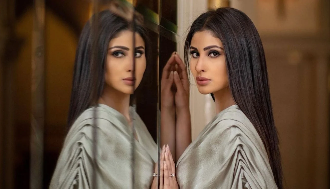 Photo 3 of Mouni Roy
