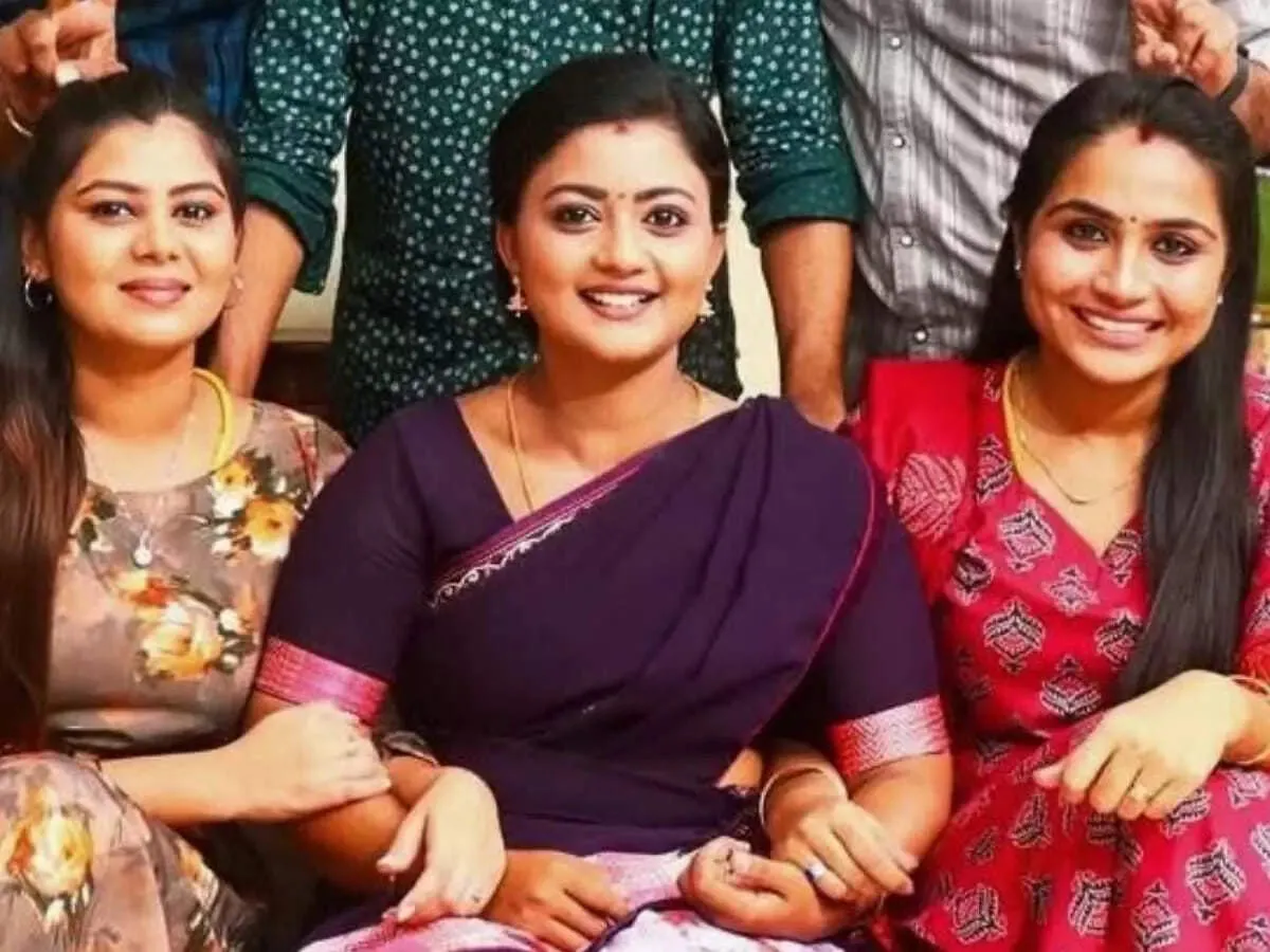 Photo 4 of Siragadikka Aasai