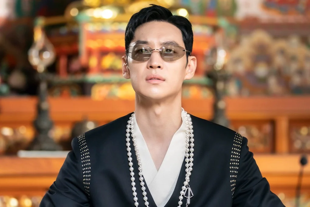 Photo 6 of Taxi Driver Season - Revenge Gets Personal