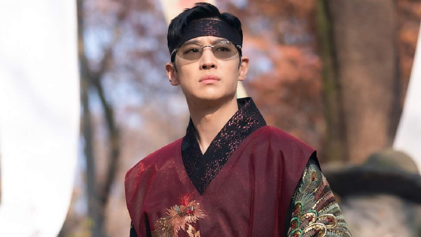 Photo 8 of Taxi Driver Season - Revenge Gets Personal