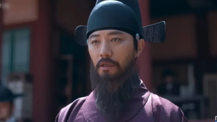 Photo 7 of Moon River - A Love Story Under the Silver Sky