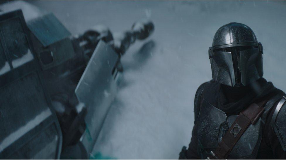 Photo 8 of The Mandalorian - The Search for the Jedi