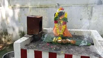 Image of: Ananthakrishnapuram Temple in Naranammalpuram 2