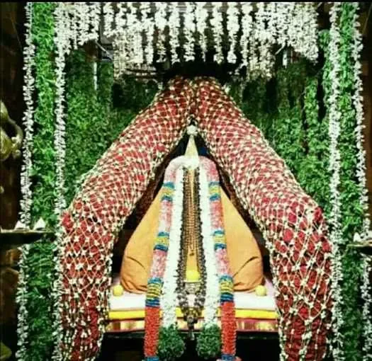 Image of: Ayya Vaikundar Vigundar Thangal Vellimalai - Worship of Lord Ayya Vaikundar