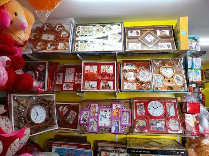 Image of: Valentines Day Gift Shop - Unique Gifts for Loved Ones 6