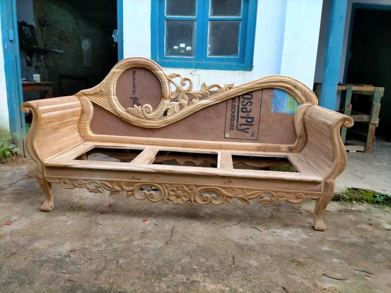 Image of: J J Wood and Furniture Kalathimadam Kuthapanjan Tamil Nadu