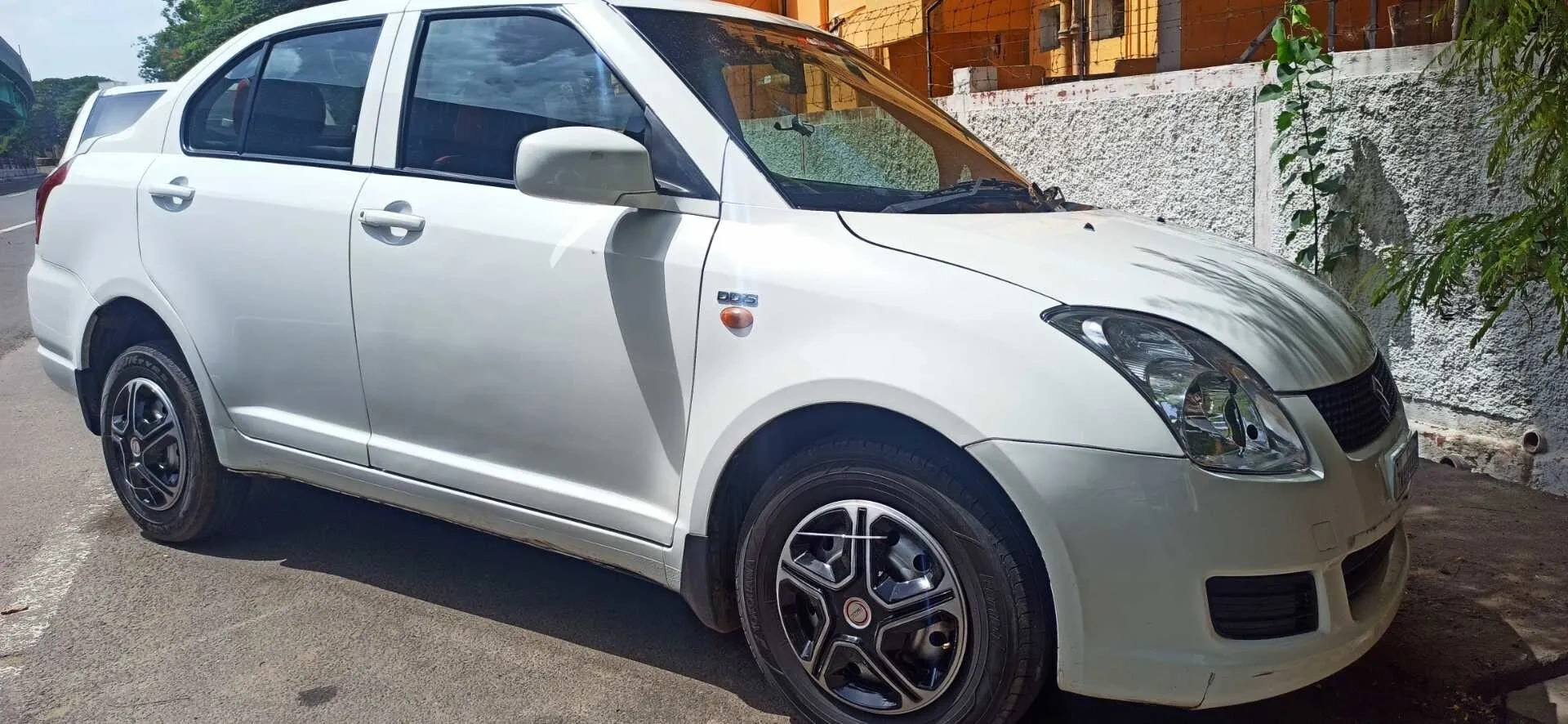 Image of: Kanthasamy Travels Car and Bike Rentals Ambasamudram 2