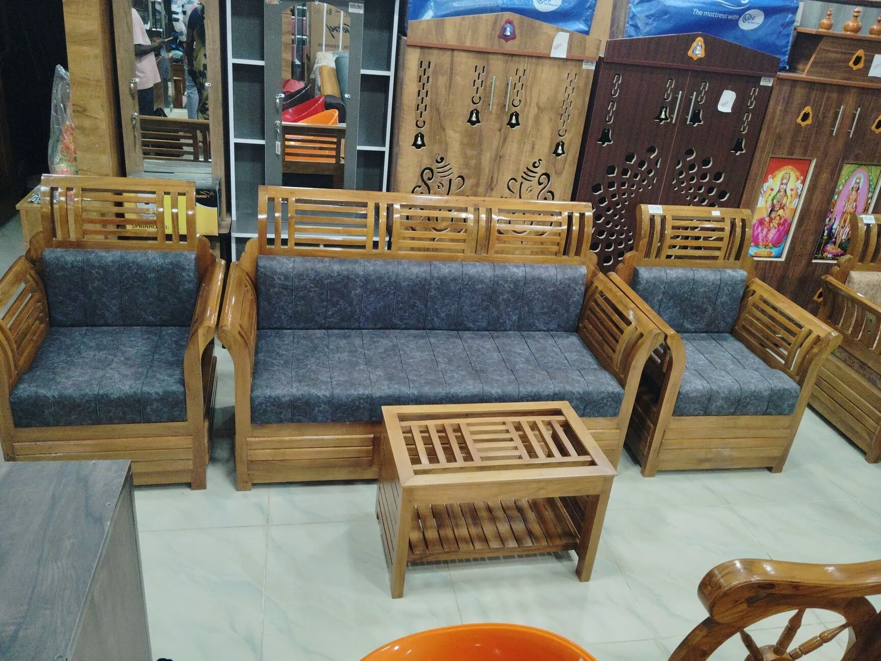 Image of: Kerela Metro Furniture Cheranmahadevi Main Rd Tirunelveli 5