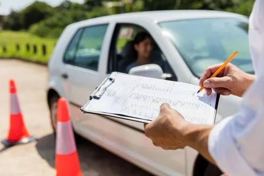 Image of: Kings Driving School - Professional Driving Education for Safe Roads 3