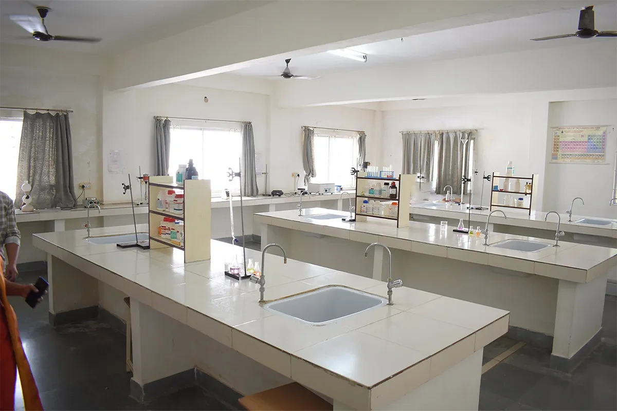 Image of: Lab Pharmacy Palayamkottai Tirunelveli 7