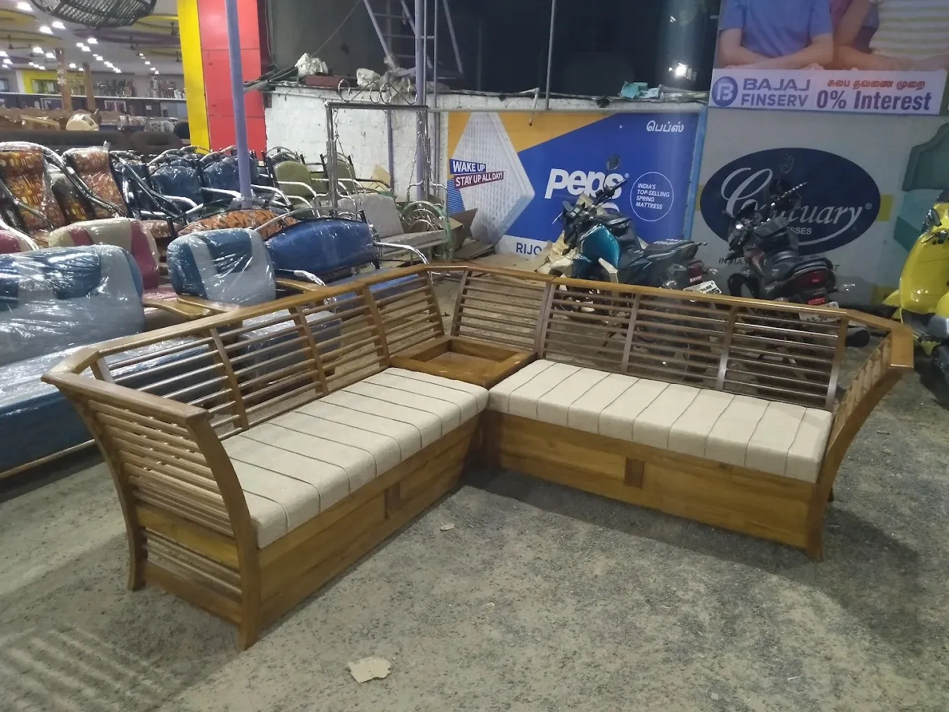 Image of: Sarashwathi Store Household  Alangulam 3