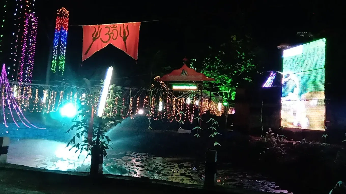 Image of: Thazhachirakkal Durgraparameswari Temple Peyad Thiruvananthapuram