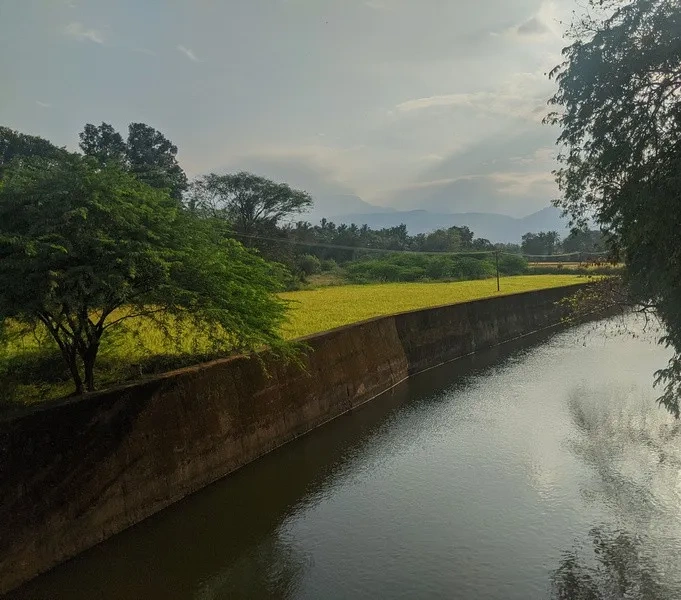 Image of: Therku Kallidaikurichi Canal Bridge Tamil Nadu