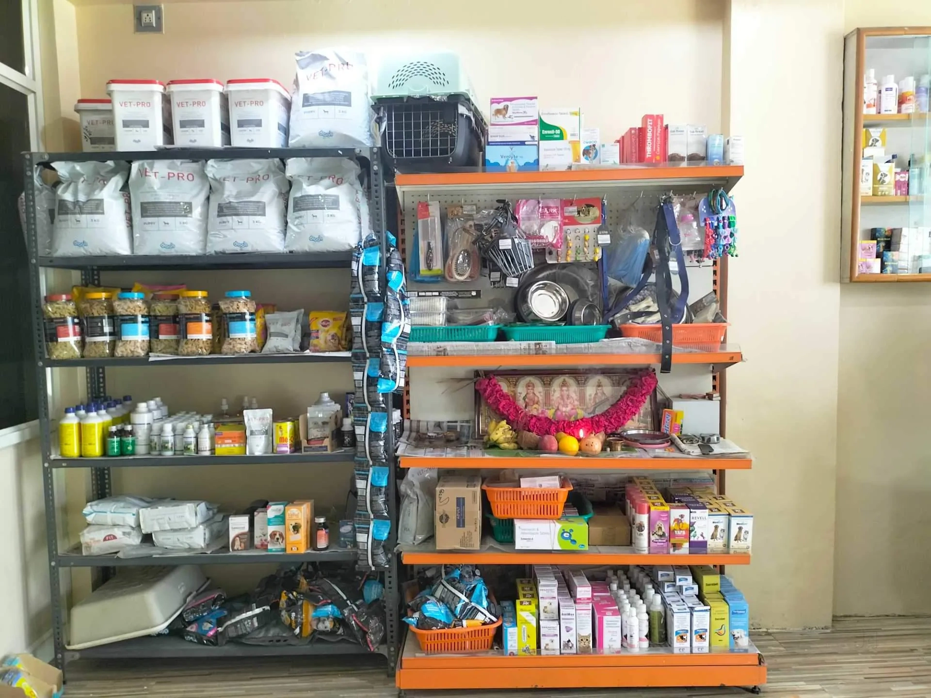 Image of: veterinary hospital Tennirkulam 3
