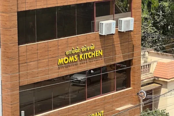 Image of: Moms Restaurant