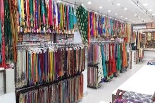 Image of: Sea Bird Fashion  Bold Styles in Kanniyakumari