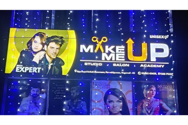 Image of: Makemeup Unisex Salon in Nagercoil Beauty Parlour Services