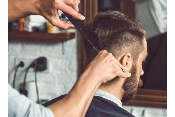 Image of: Friends Beauty Parlour and Saloon Exceptional Services