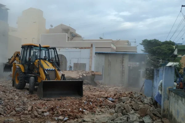 Image of: Golden Bricks Construction and Contractors Quality Building Services