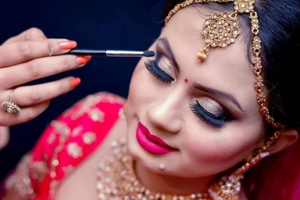 Image of: Shynee Ladies Beauty Parlour Exceptional Services Awaits