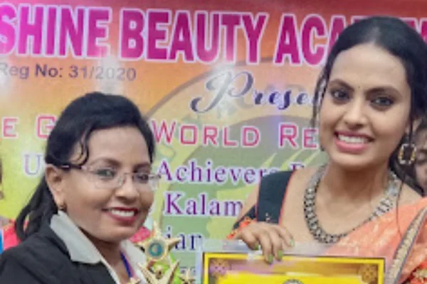 Image of: Santhini Ladies Beauty Parlour Expert Beauty Services in Panakudi