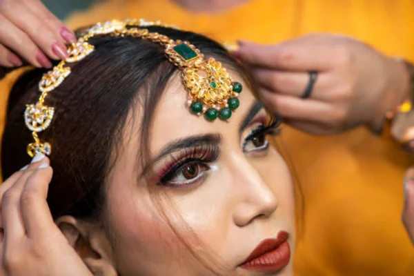 Image of: Ramya Beauty Care Best Bridal Makeup And Beauty Parlour