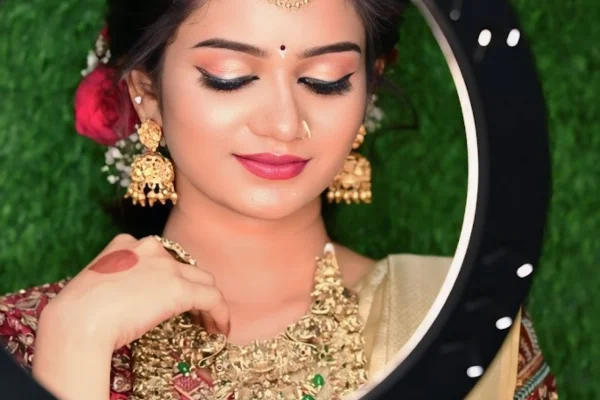 Image of: Feathers Bridal Studio and Academy Beauty Services in Tirunelveli