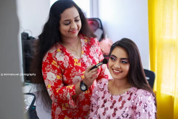 Image of: Monica's Magic Brush Women's Beauty Parlour in Tirunelveli