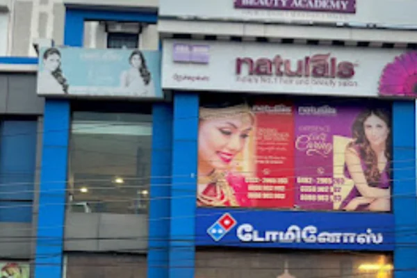 Image of: Naturals Beauty Academy Professional Beauty And Makeup Training in Tirunelveli
