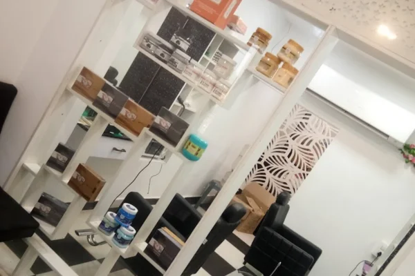 Image of: Back 2 Beauty Best Mens Salon in Tirunelveli