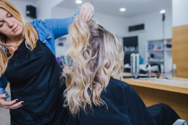 Image of: Valarmathi Parlor Best Women's Parlour for Beauty Services