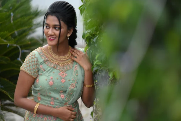 Image of: JAZ Makeovers Professional Make-up Artist in Pettai, Tirunelveli