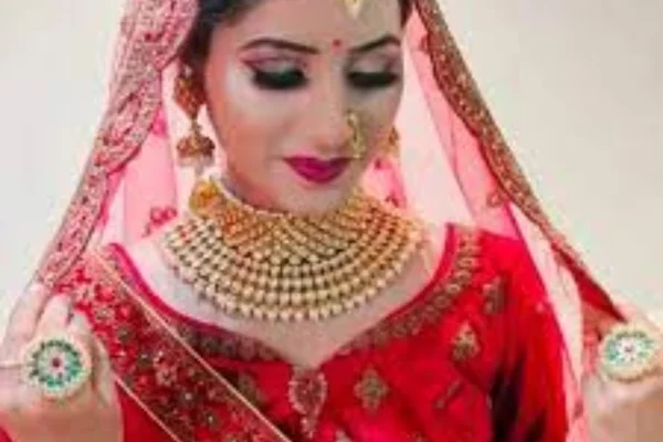Image of: Renu Beauty Parlour Best Bridal & Beauty Services in Kadayanallur