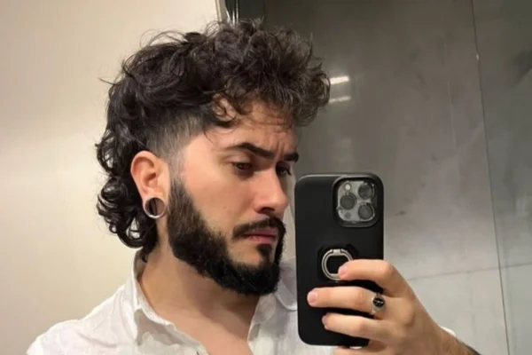 Image of: Kanndi Saloon  Best Mens Salon for Haircuts Grooming