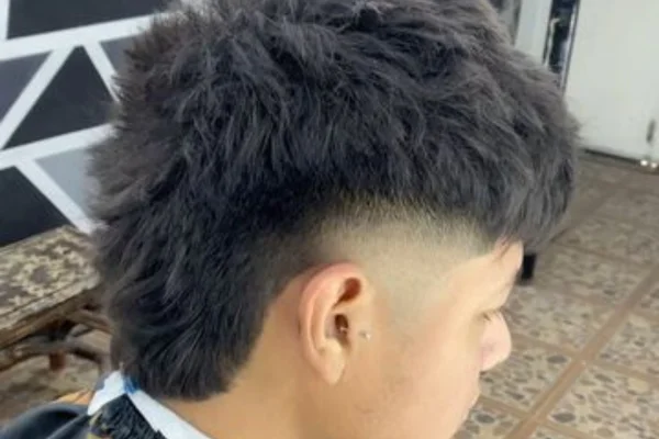 Image of: Mumbai Hairstyle  Best Mens Salon for Trendy Haircuts