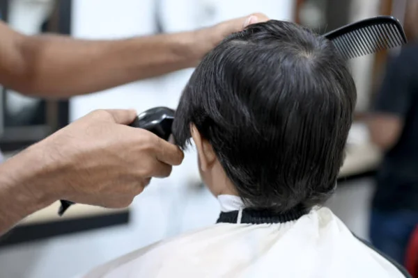 Image of: Maris Beauty Parlour Mens Hair Salon in Kadayanallur