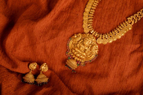 Image of: Bala Gold Fine Gold Jewelry Store in Tirunelveli
