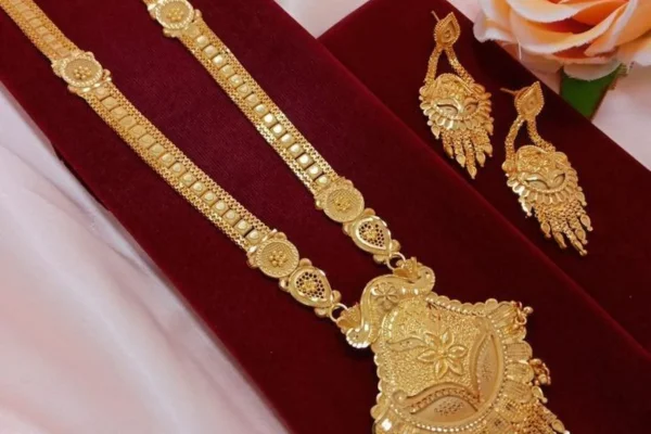 Image of: Thangam Jewellery Hallmark Gold Diamond Bridal Sets