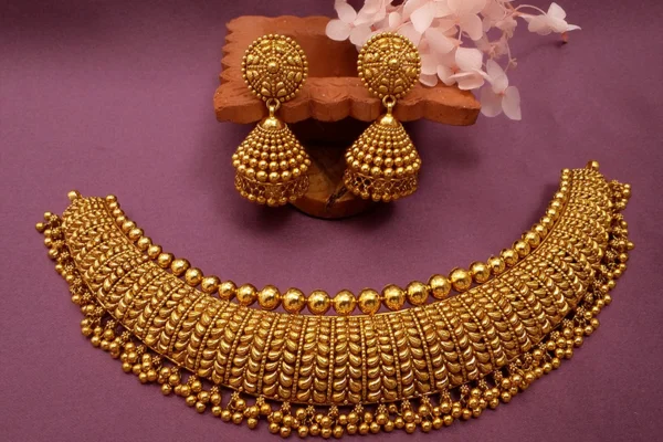 Image of: RMR Jewellers Trusted Gold and Silver Jewellery in Tirunelveli