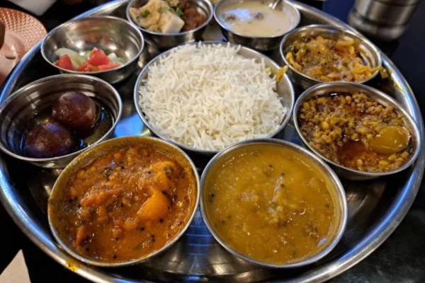 Image of: Hotel Arasan Veg Non Veg Restaurant in Valliyur