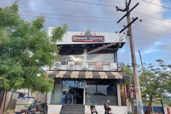 Image of: Blaack Forest at South Bypass Road in Tirunelveli