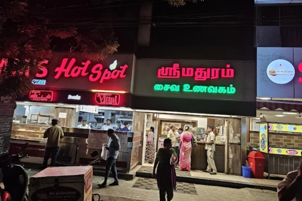Image of: Sri Madhuram Veg Restaurant in Palayamkottai Tirunelveli